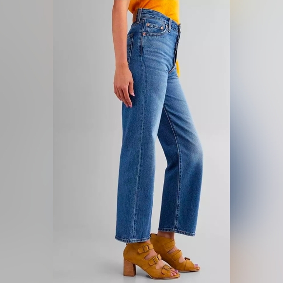 Levis Blue Ribcage Straight Ankle Jeans - Picture 4 of 9